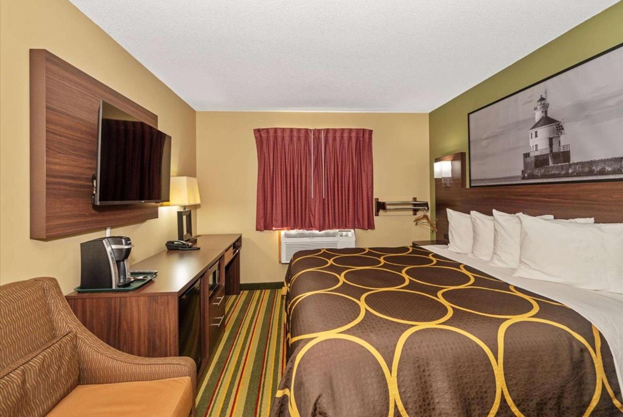 ホテル Super 8 By Wyndham Superior Wi エクステリア 写真